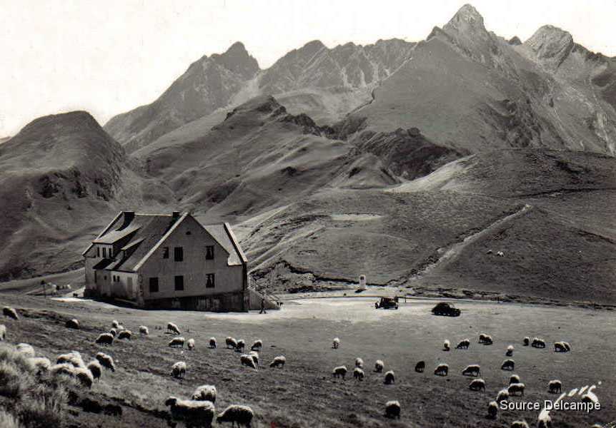 64 Col de l Aubisque 1957.jpg